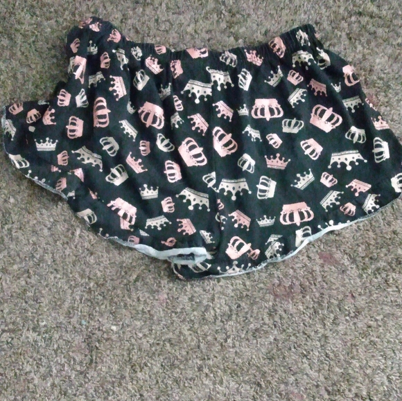 Medium black queen pajama shorts - Picture 2 of 4